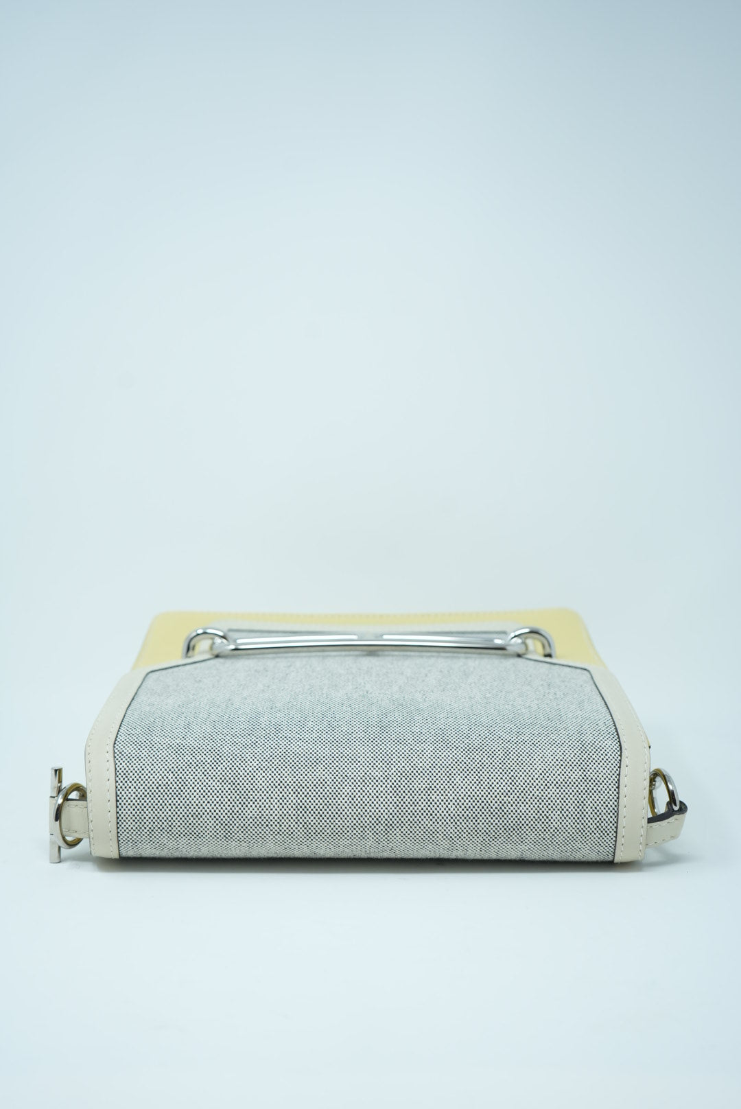 Hermes Roulis 23 Club Ecru-Noir/Jaune poussin/Craie Swift