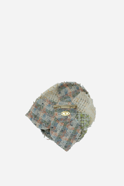 Pre-owned Chanel Camellia Tweed Brooch