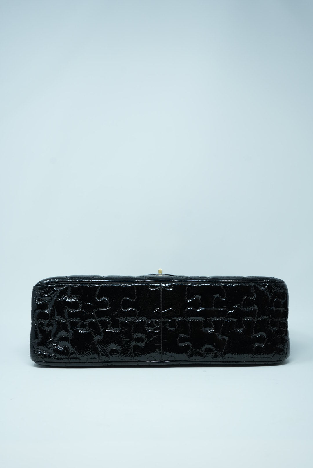 Pre-Owned Chanel Puzzle 2.55 Patent Black