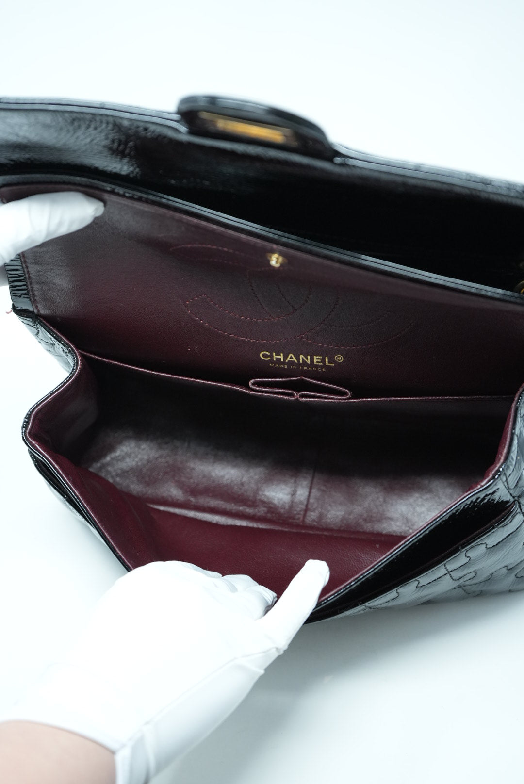 Pre-Owned Chanel Puzzle 2.55 Patent Black