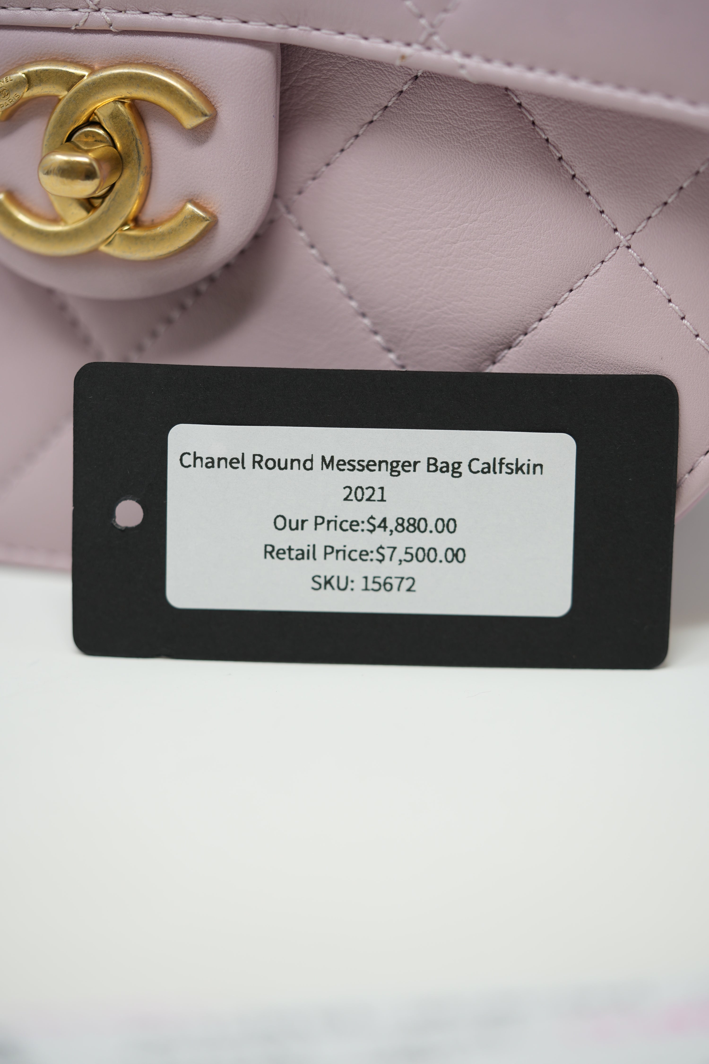 Pre-owned Chanel Round Messenger Bag Calfskin