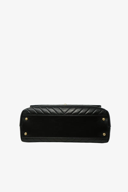 pre-owned Chanel Chevron Coco Handle Medium