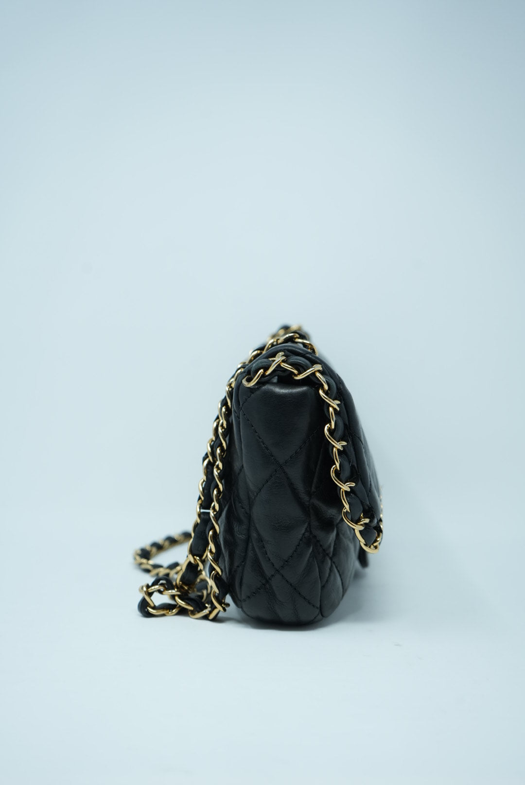 Pre-Owned Chanel Single Flap Bag Black Calfskin