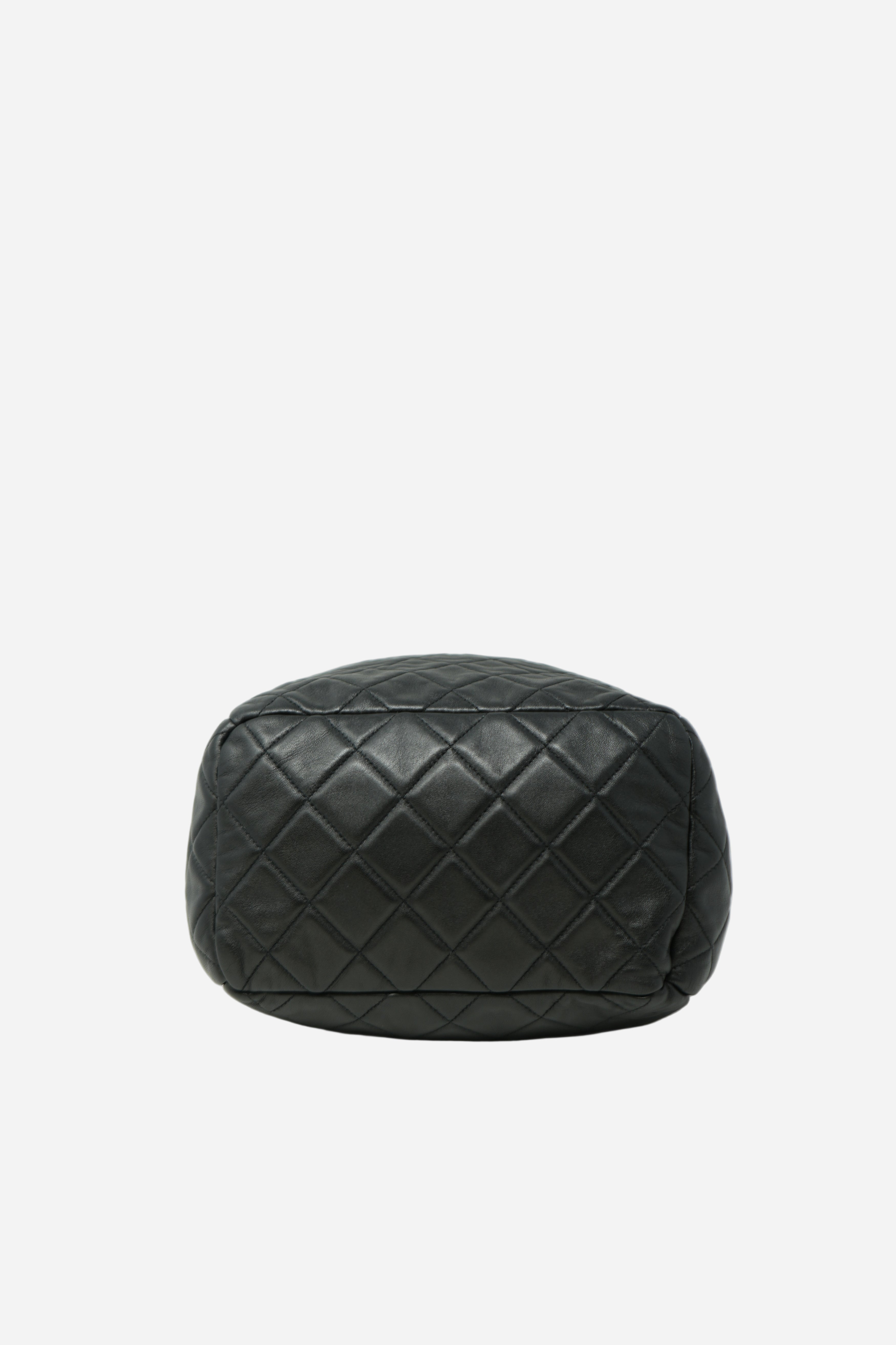 Pre-owned Chanel 2018-2019 Urban Spirit Bucket Bag