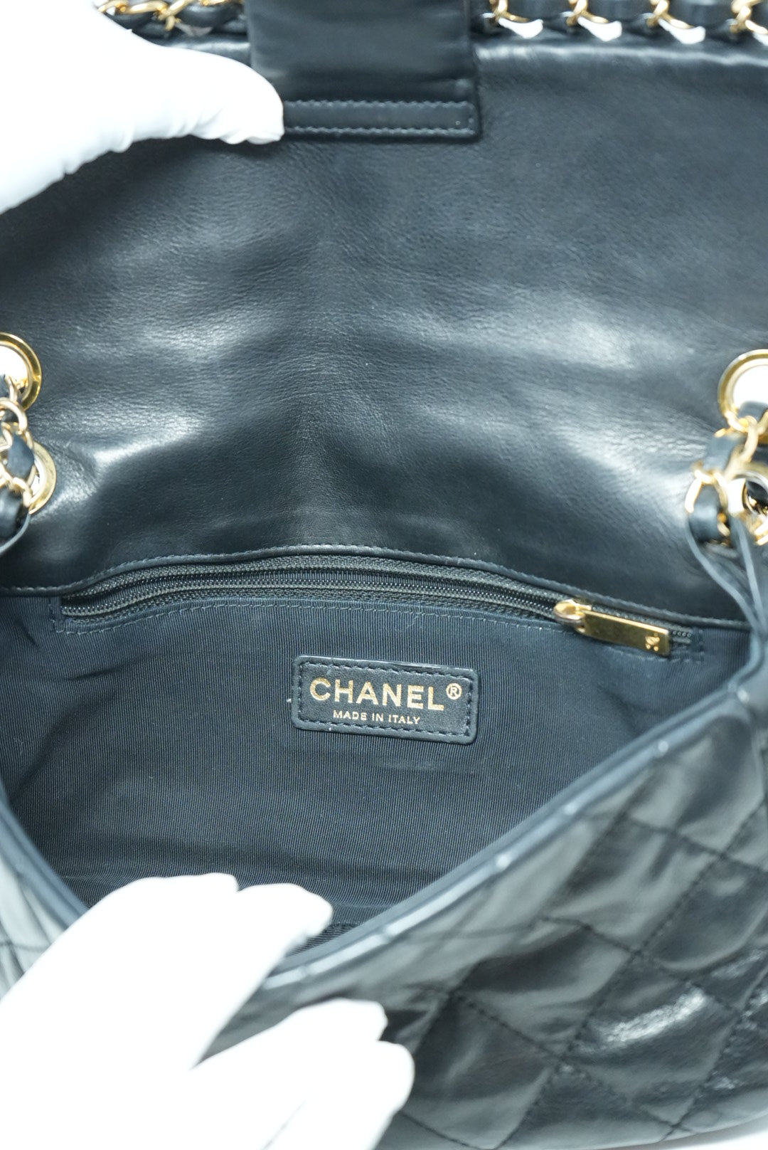 Pre-Owned Chanel Single Flap Bag Black Calfskin