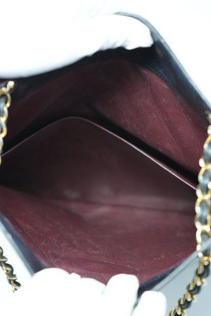 Pre-Owned Chanel Lambskin Tote Black