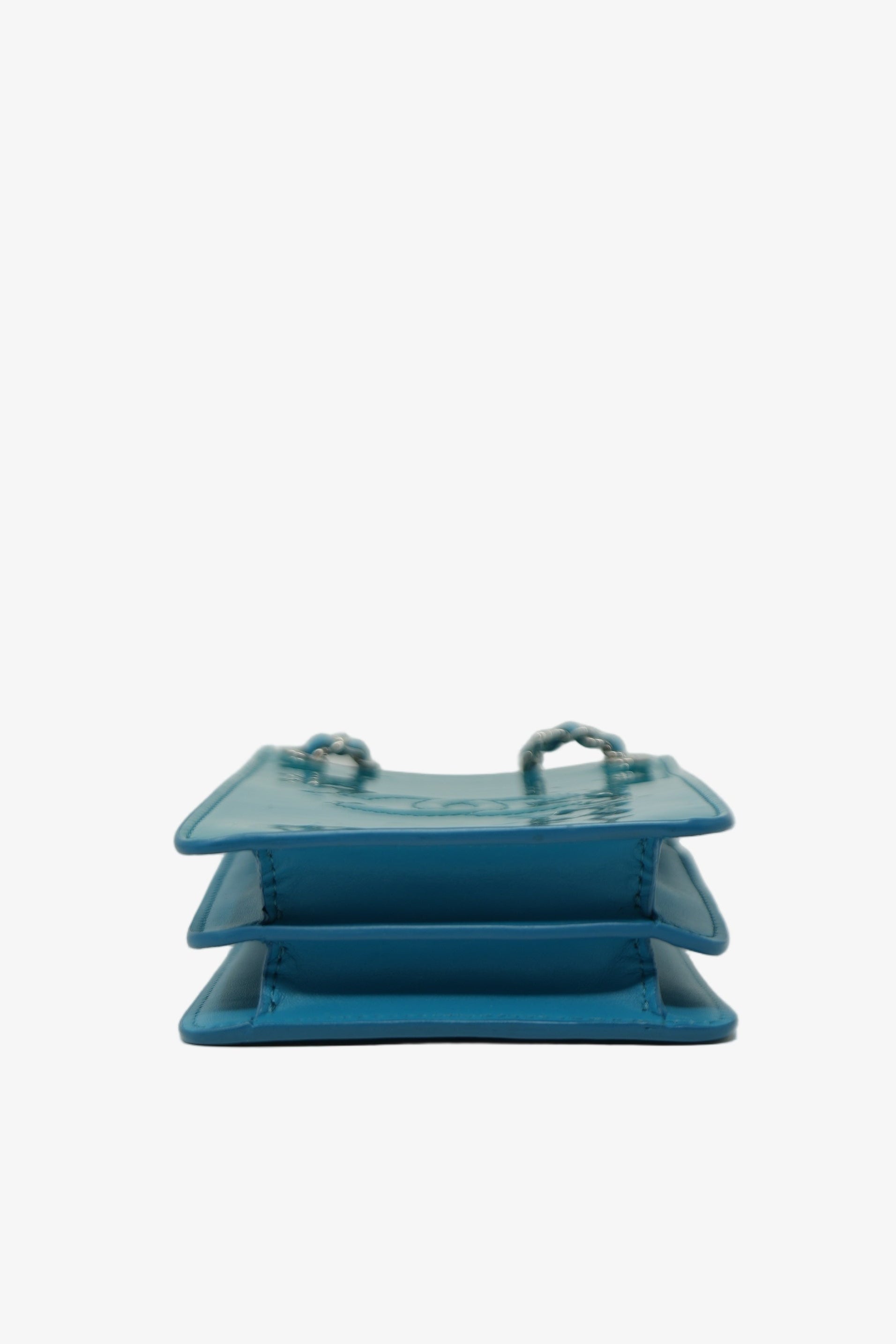 Pre-Owned Chanel Patent Phone Holder Bag