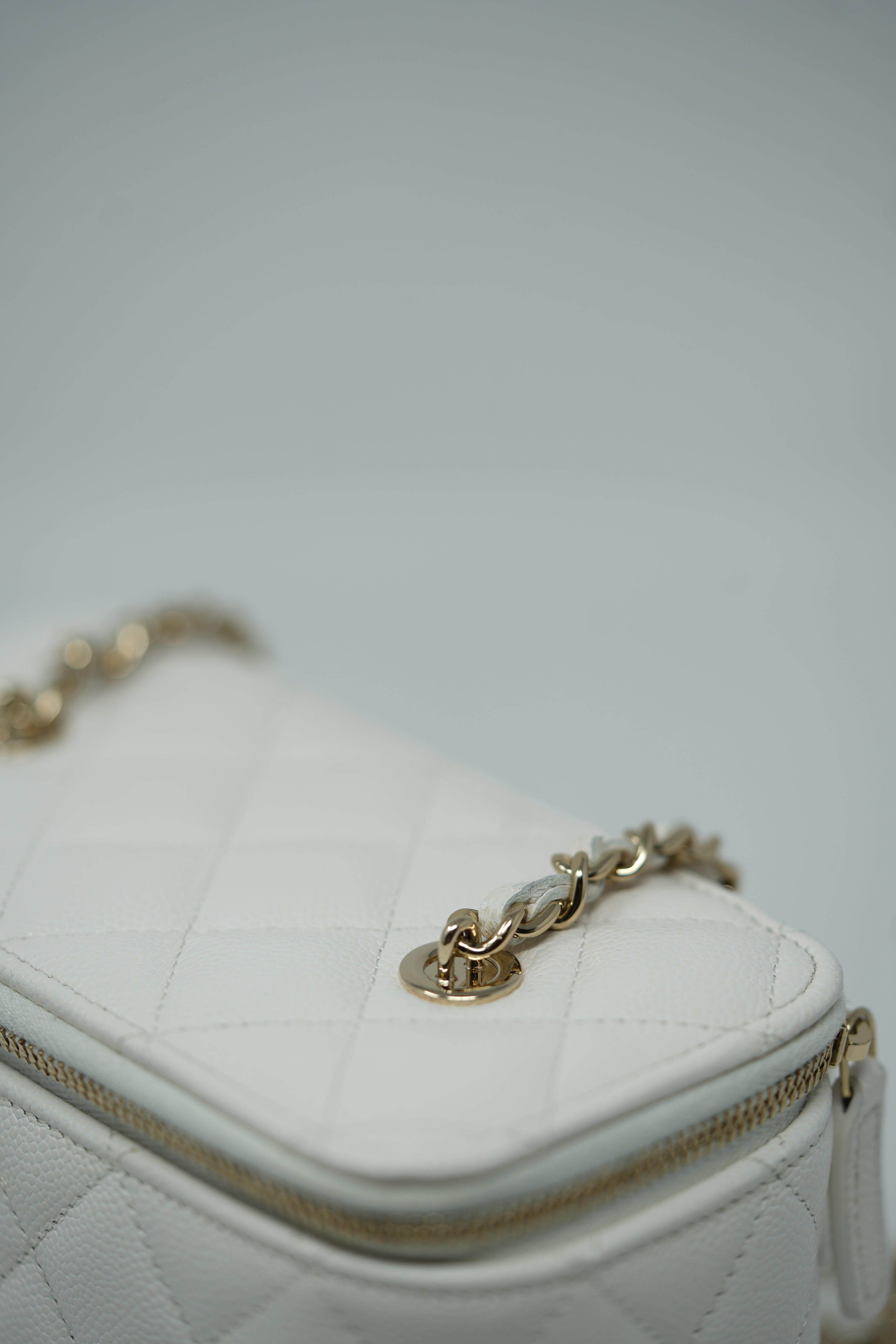 Pre-owned Chanel Caviar Vanity With Chain