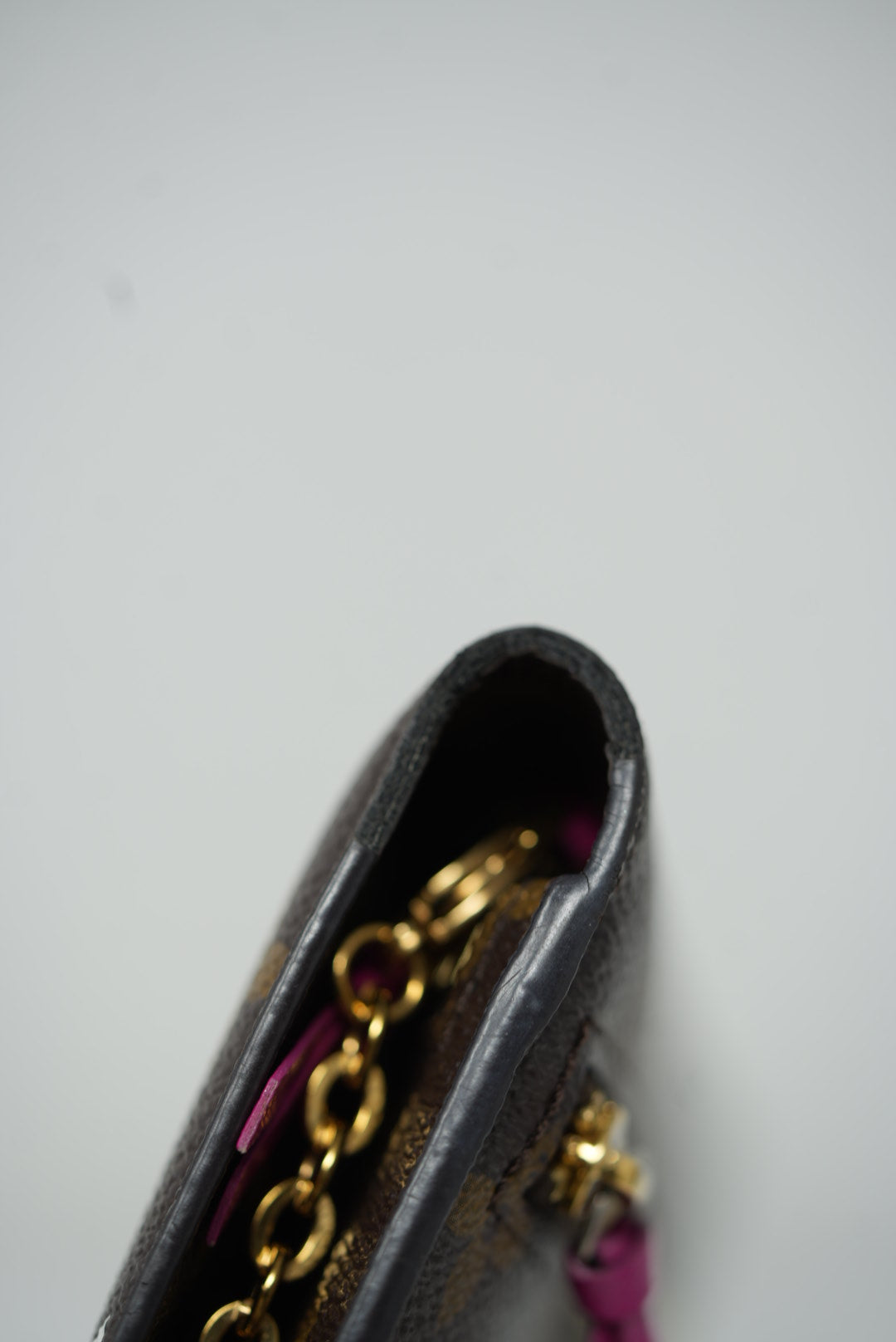Louis Vuitton Christmas Animation Pochette