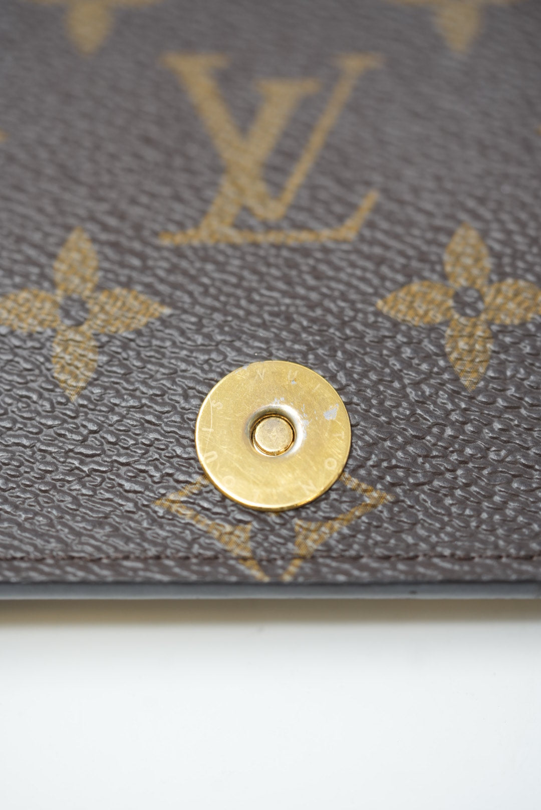 Louis Vuitton Christmas Animation Pochette