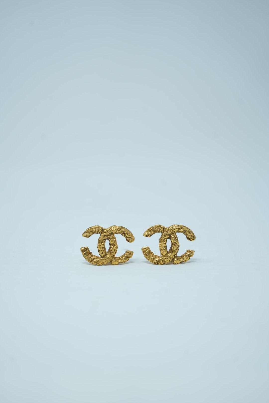 Pre-Owned Chanel 1993 Florentine CC Earrings