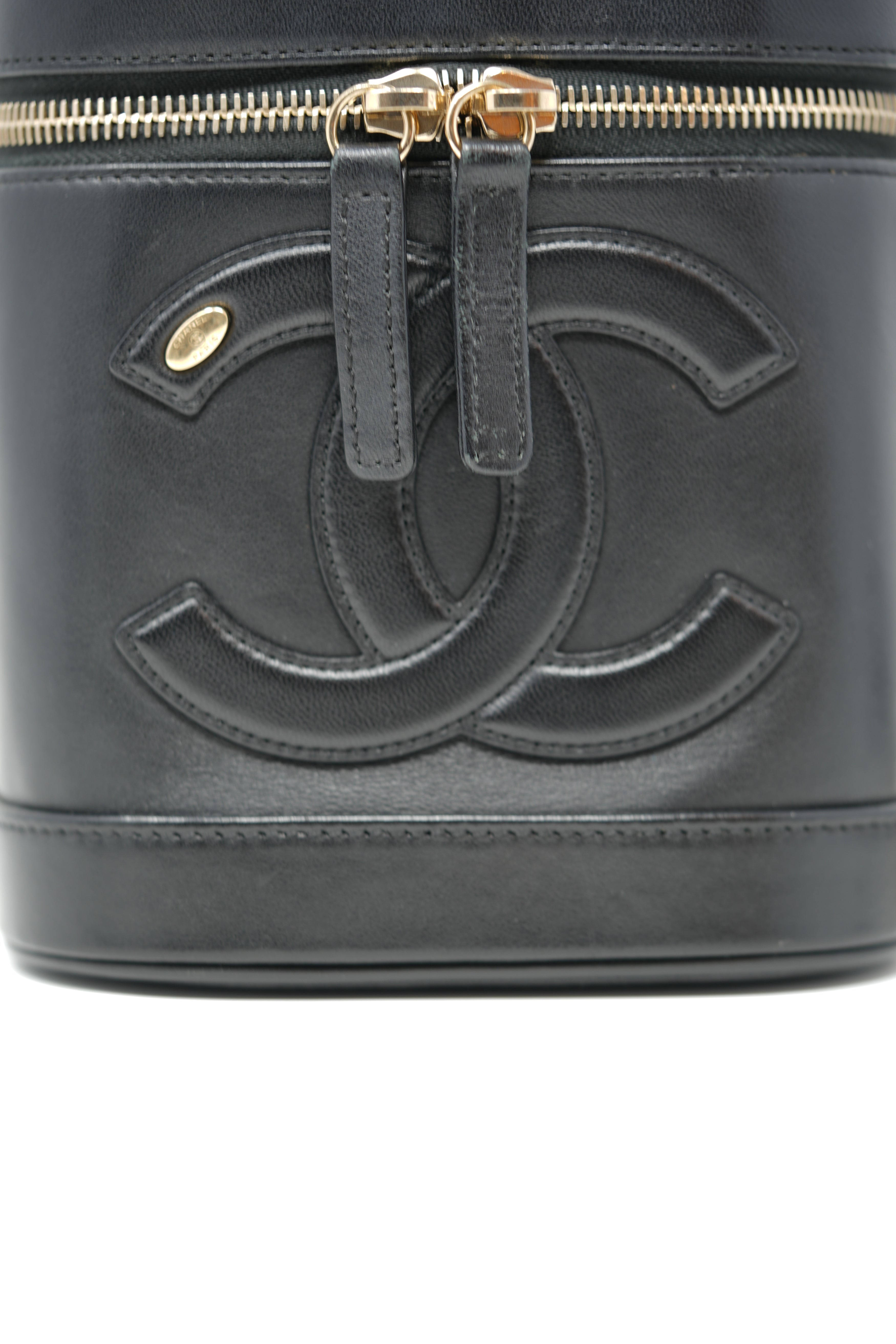 Pre-Owned Chanel 2019–2020 Black Lambskin Timeless Vanity Case