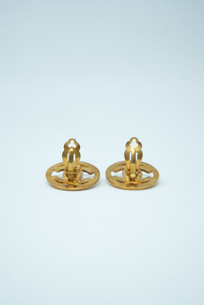 Pre-Owned Chanel Button TurnLock Clip on 1997 gold-plated