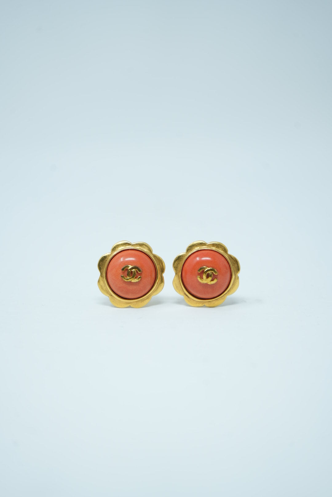 Pre-Owned CHANEL Flower CC Earrings ClipOn 1997