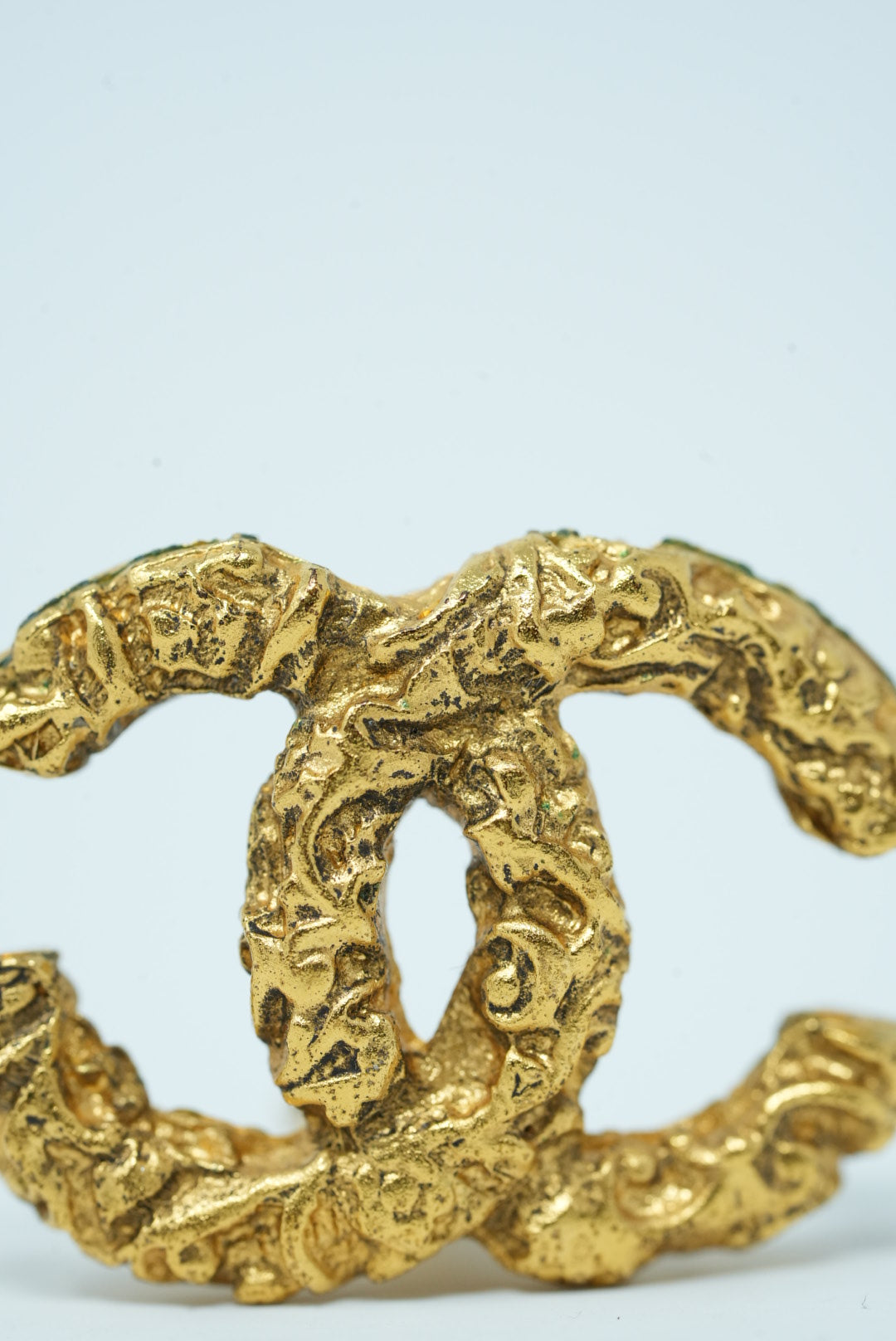 Pre-Owned Chanel 1993 Florentine CC Earrings