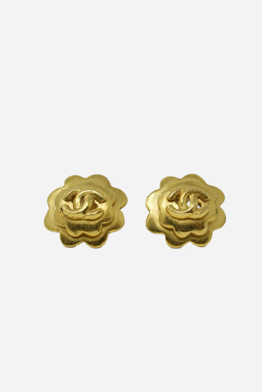 Pre-Owned CHANEL Flower Earrings Clip-On 1996