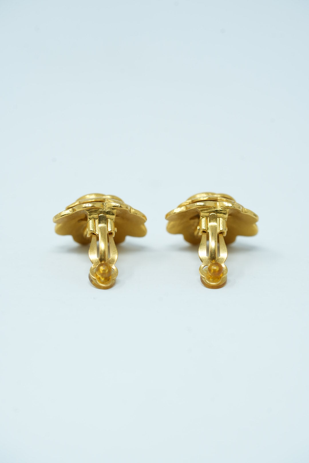 Pre-Owned CHANEL Flower Earrings Clip-On 1996