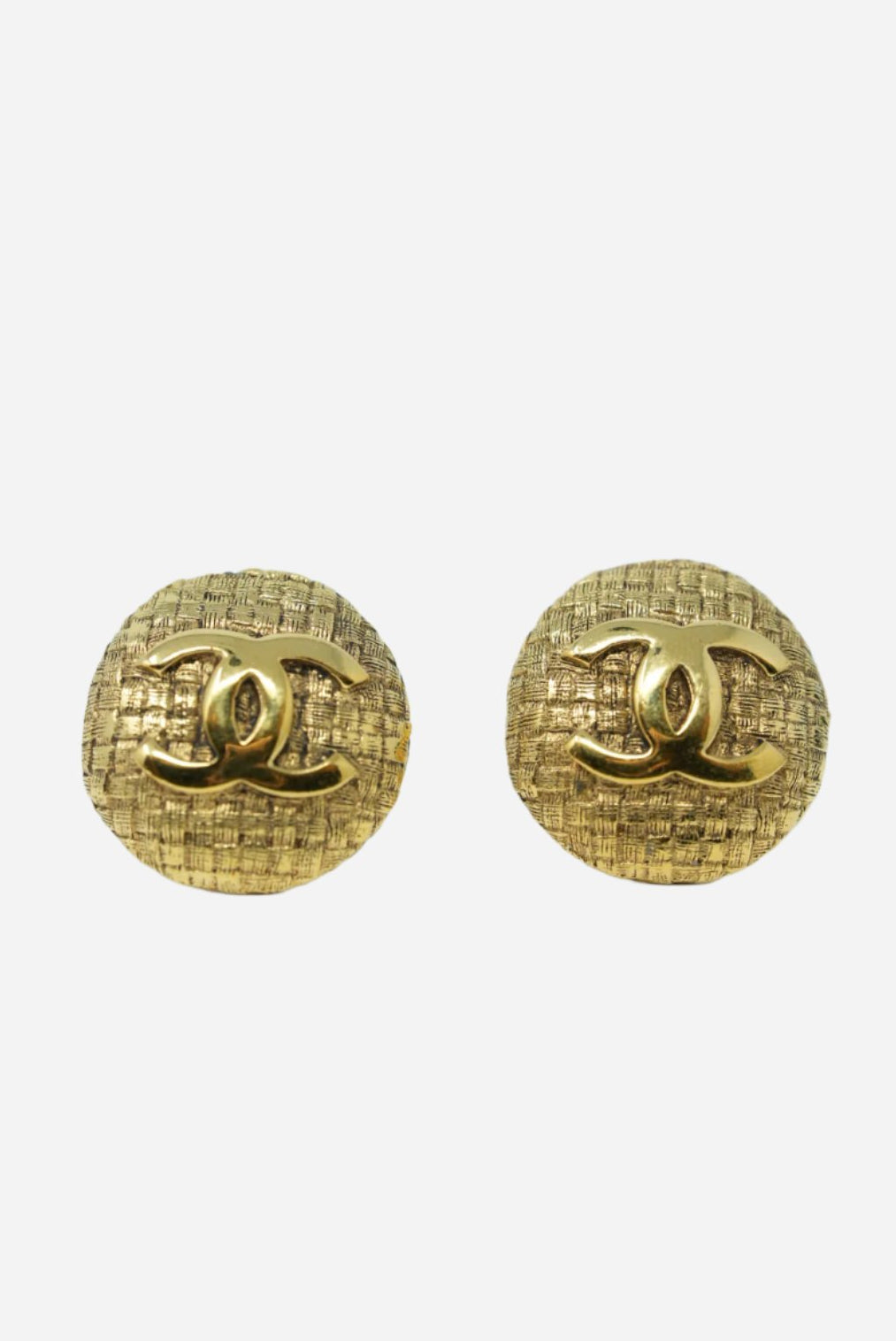 Pre-Owned Chanel CC Round Earrings Clip-On
