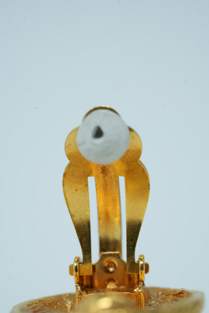 Pre-Owned Chanel CC Round Earrings Clip-On