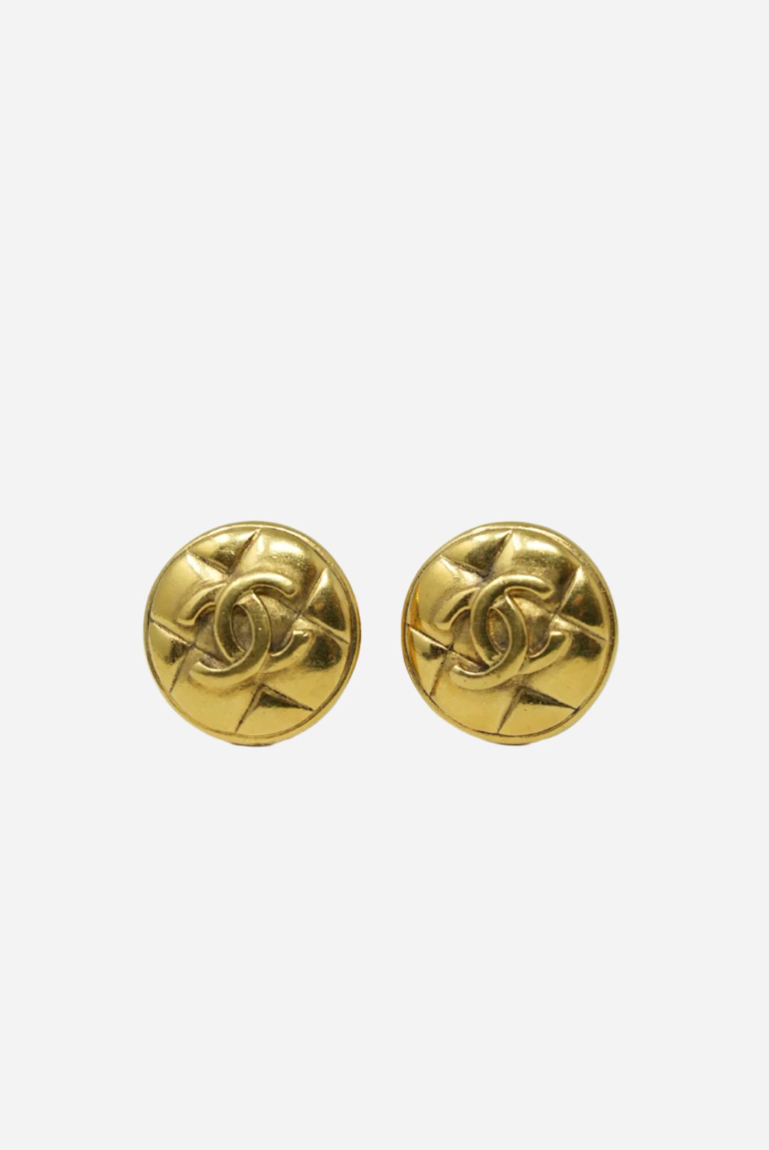 Pre-Owned Chanel CC Button Earrings clip-on