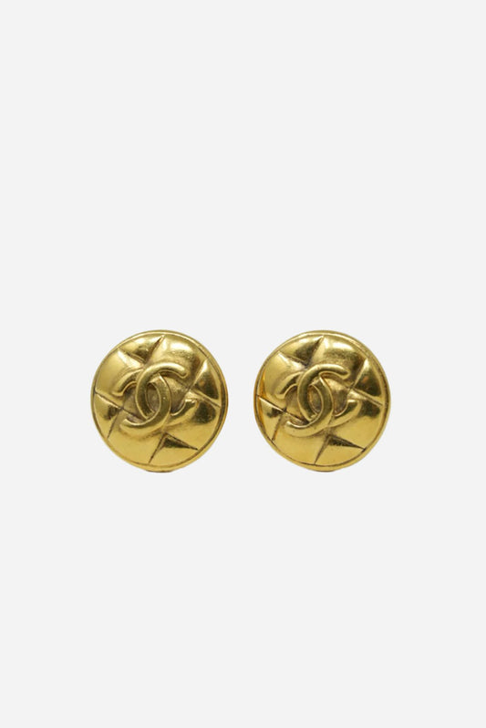 Pre-Owned Chanel CC Button Earrings clip-on
