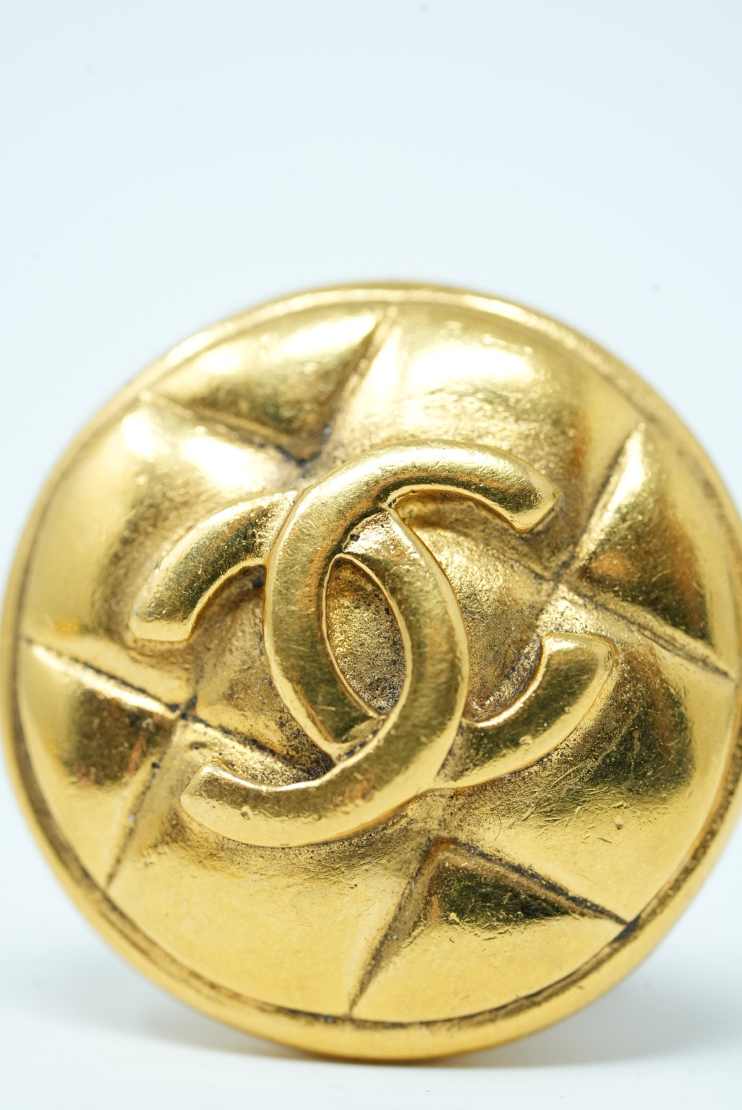 Pre-Owned Chanel CC Button Earrings clip-on
