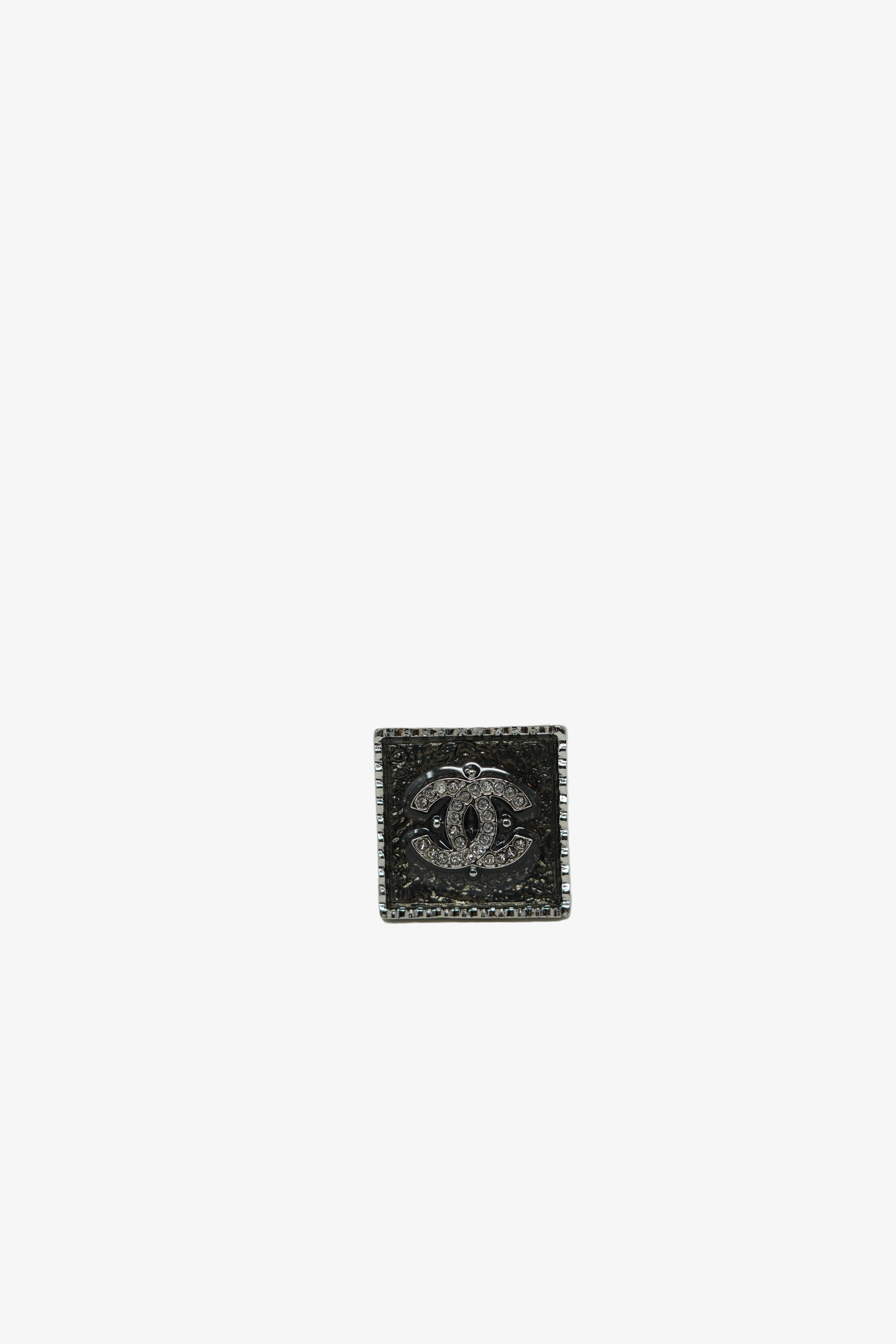 Pre-owned Chanel Square Rhinestone Ring