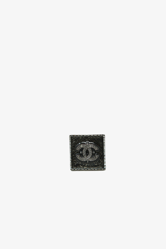Pre-owned Chanel Square Rhinestone Ring