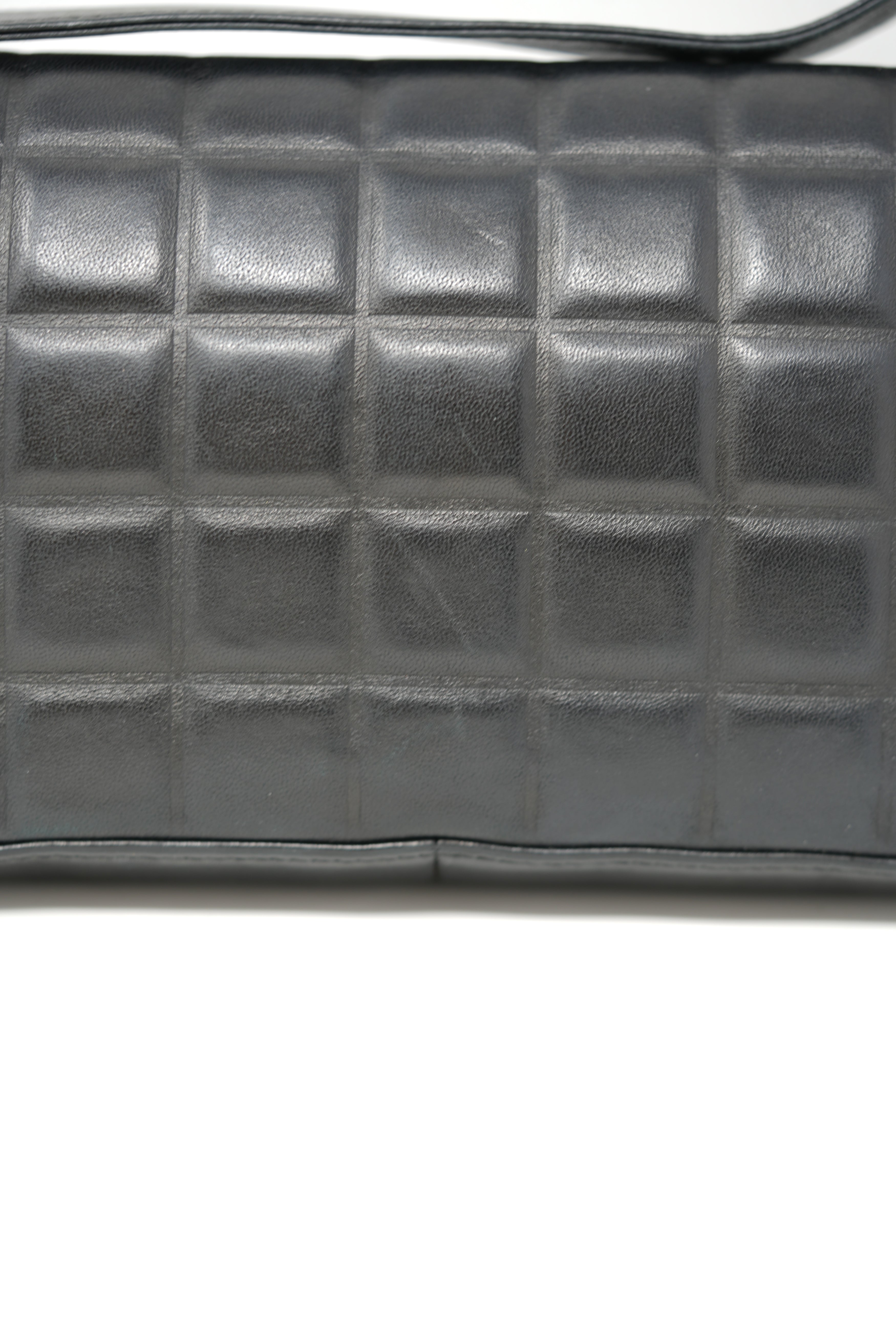 Pre-Owned 2003–2004 Chanel Black Calfskin/Lambskin Chocolate Bar Shoulder Bag