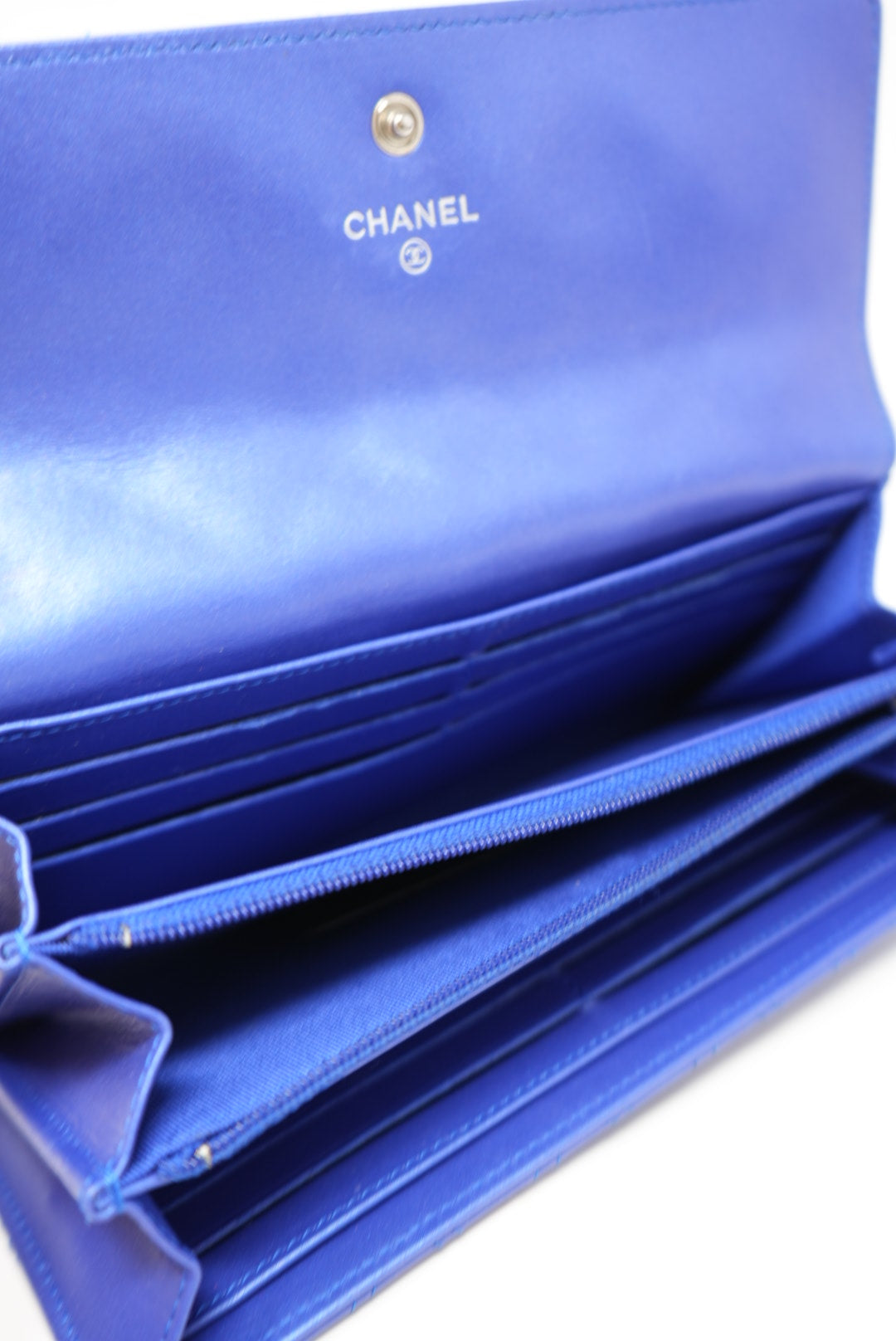 Pre-Owned Chanel Blue Lambskin Long Wallet