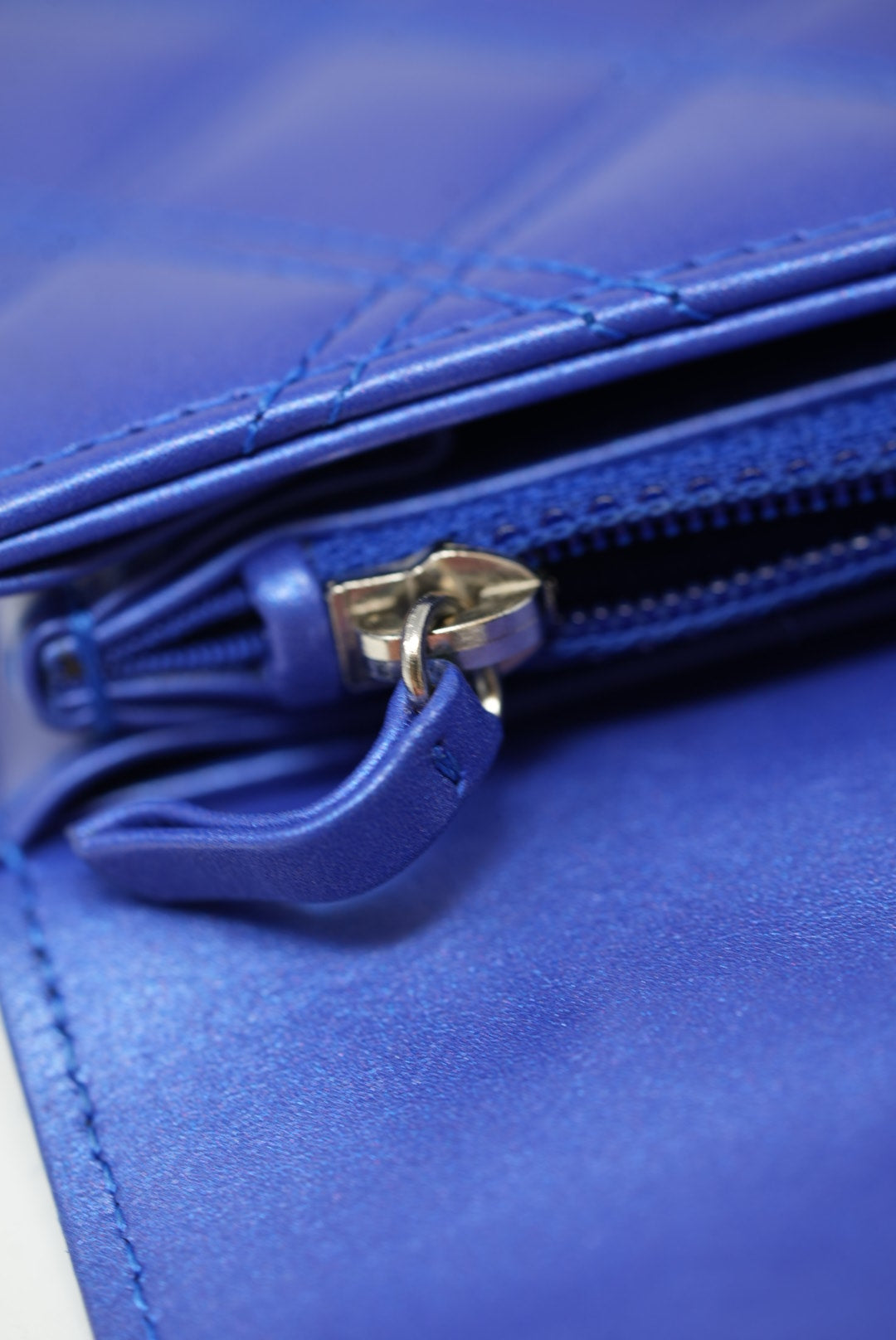Pre-Owned Chanel Blue Lambskin Long Wallet