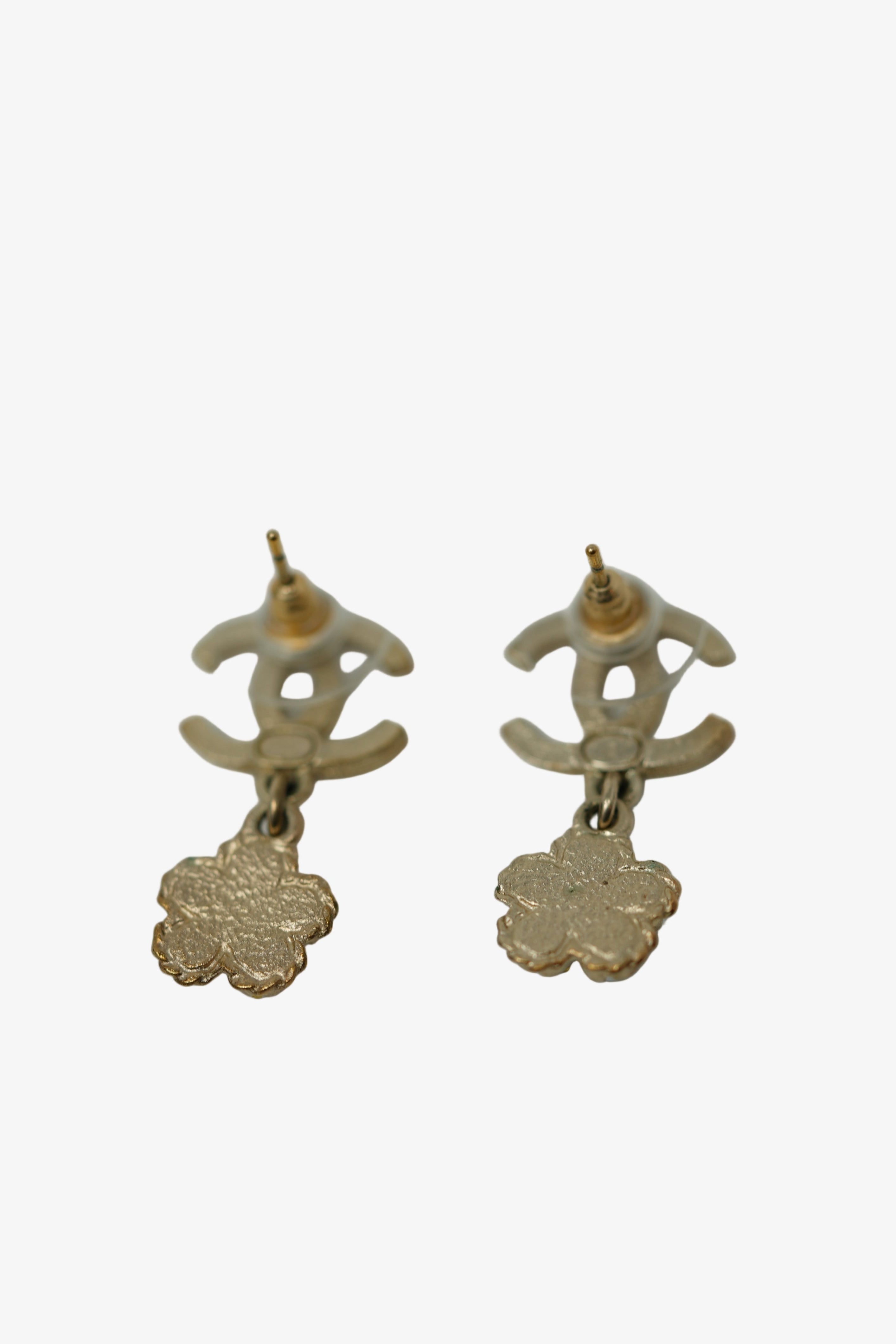 Pre-Owned Chanel 2016 Faux Pearl Earrings