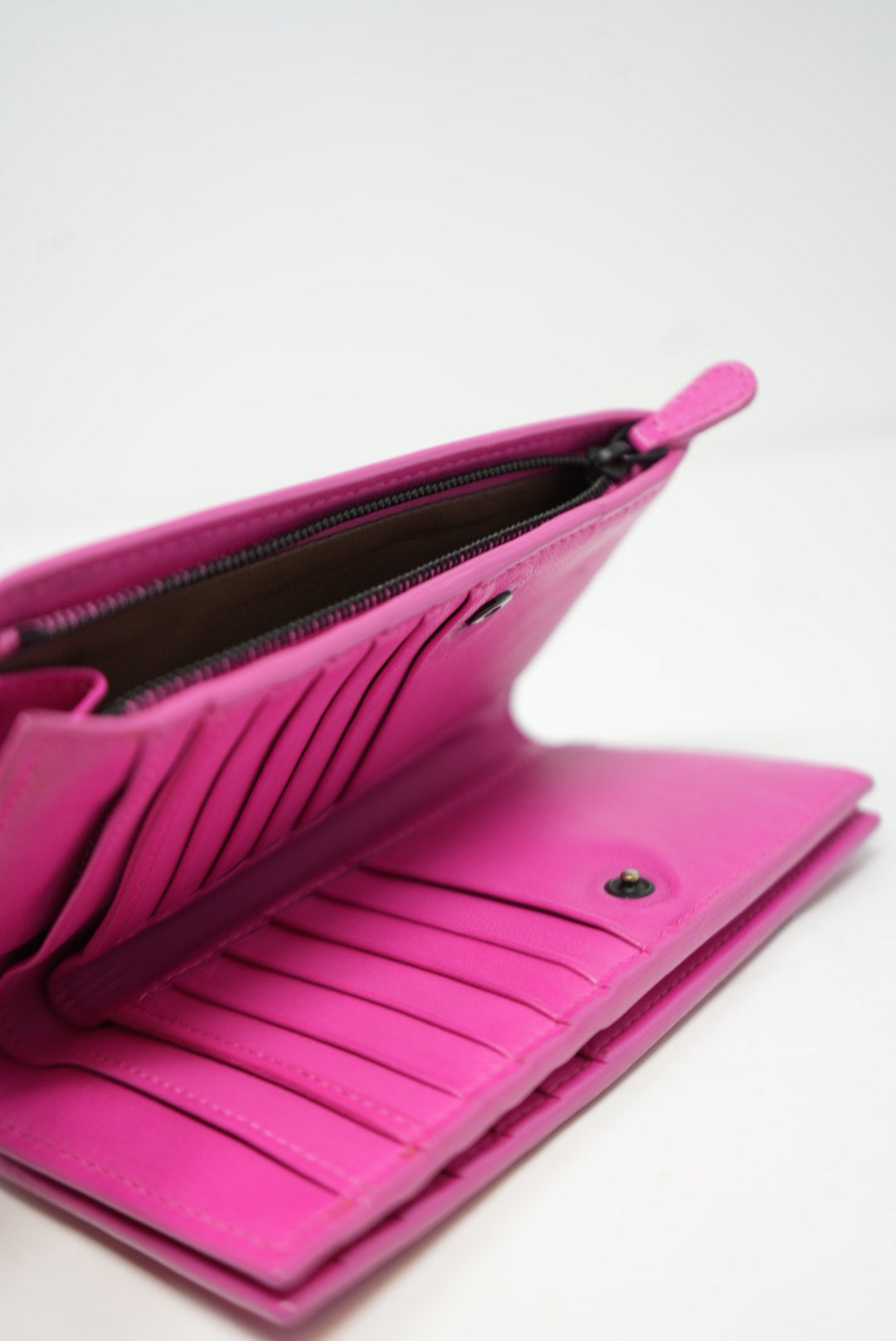 Bottega Veneta Pink Leather Wallet