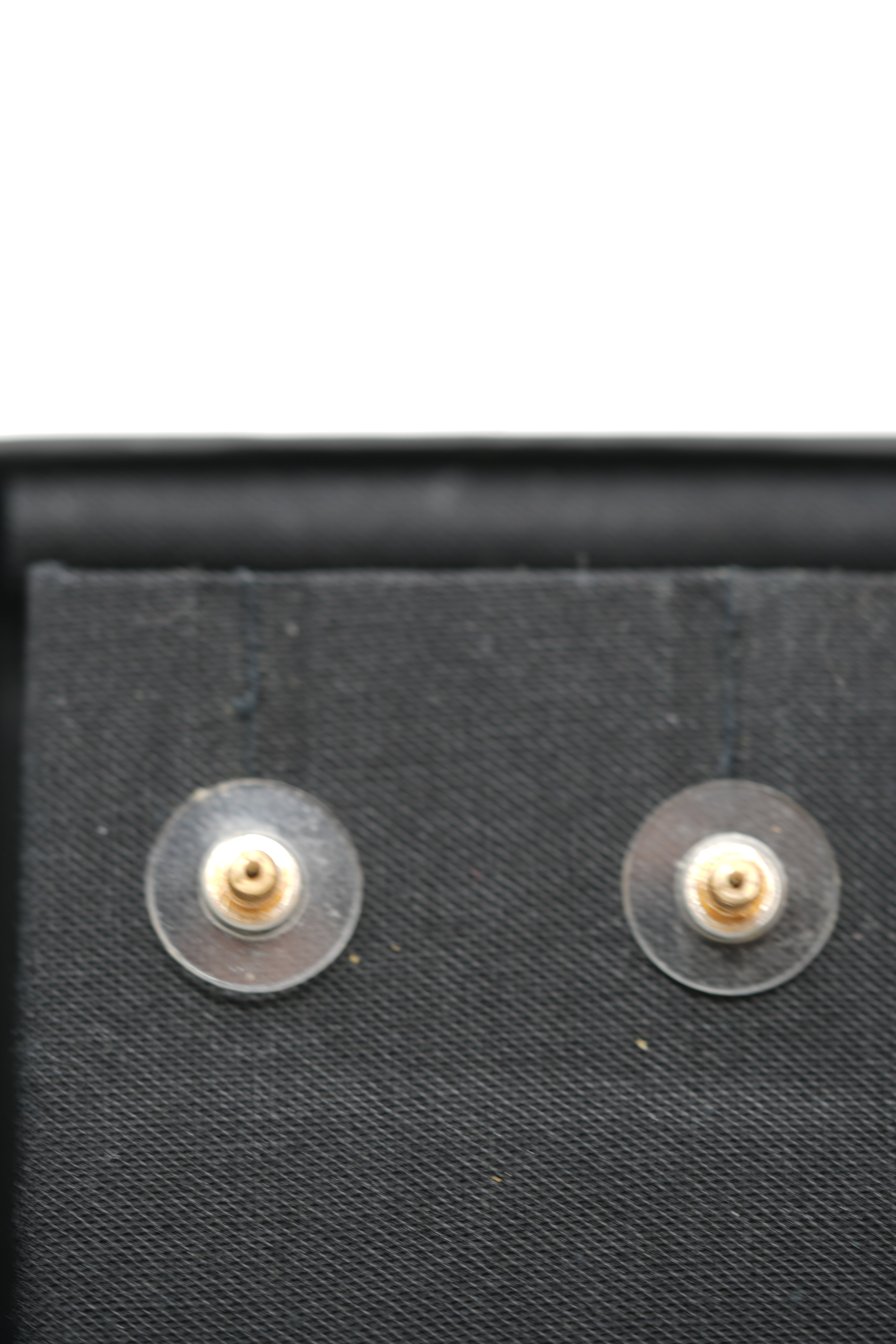 Pre-Owned Chanel 2016 Faux Pearl Earrings