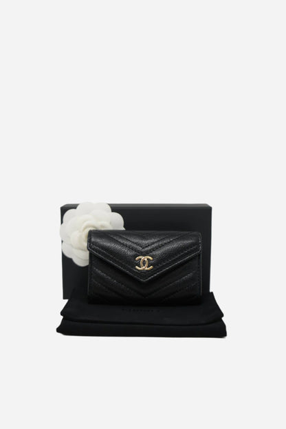 Pre-Owned Chanel Black Calfskin Card Holder 2019