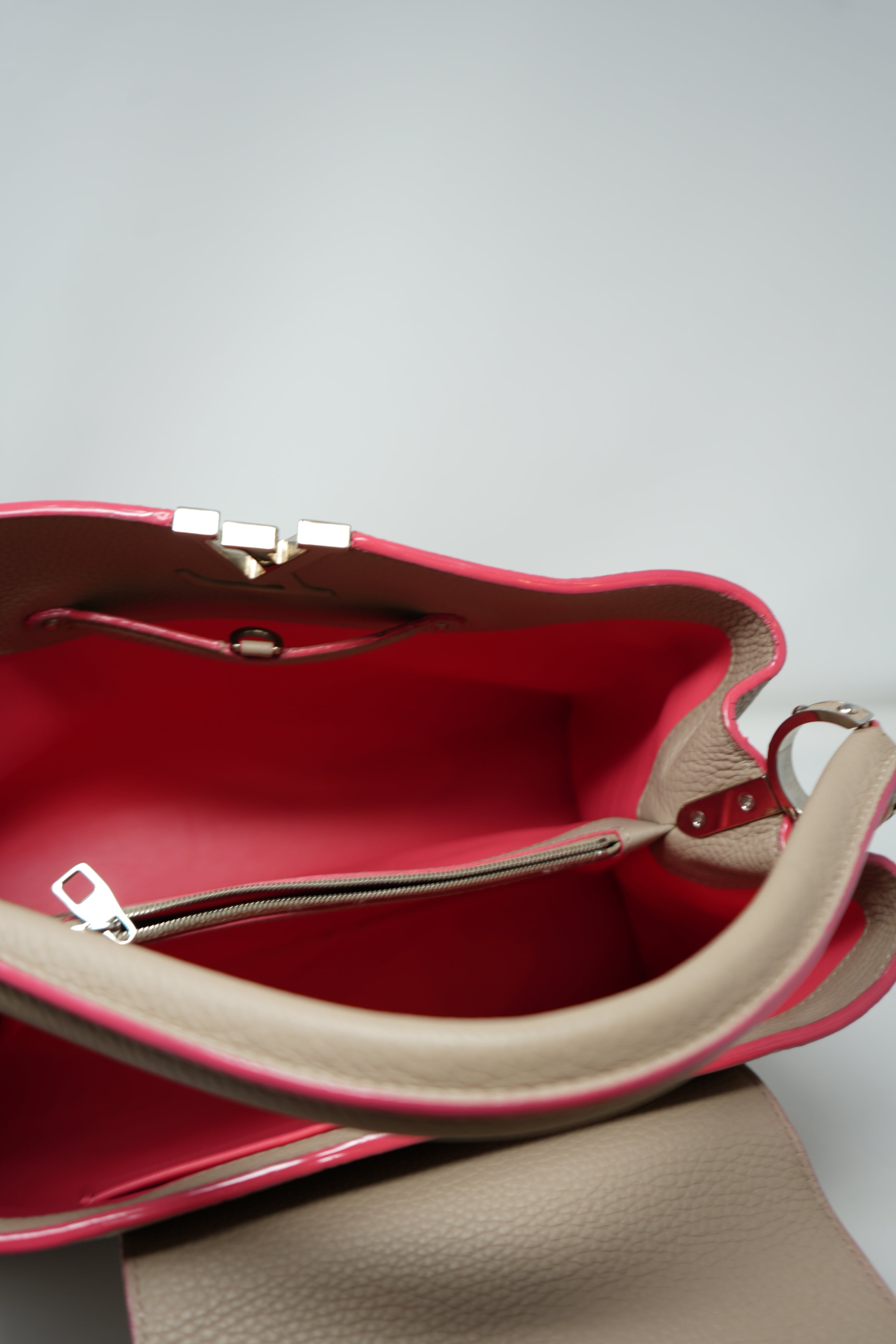 Louis Vuitton Taurillon Capucines MM Top Handle