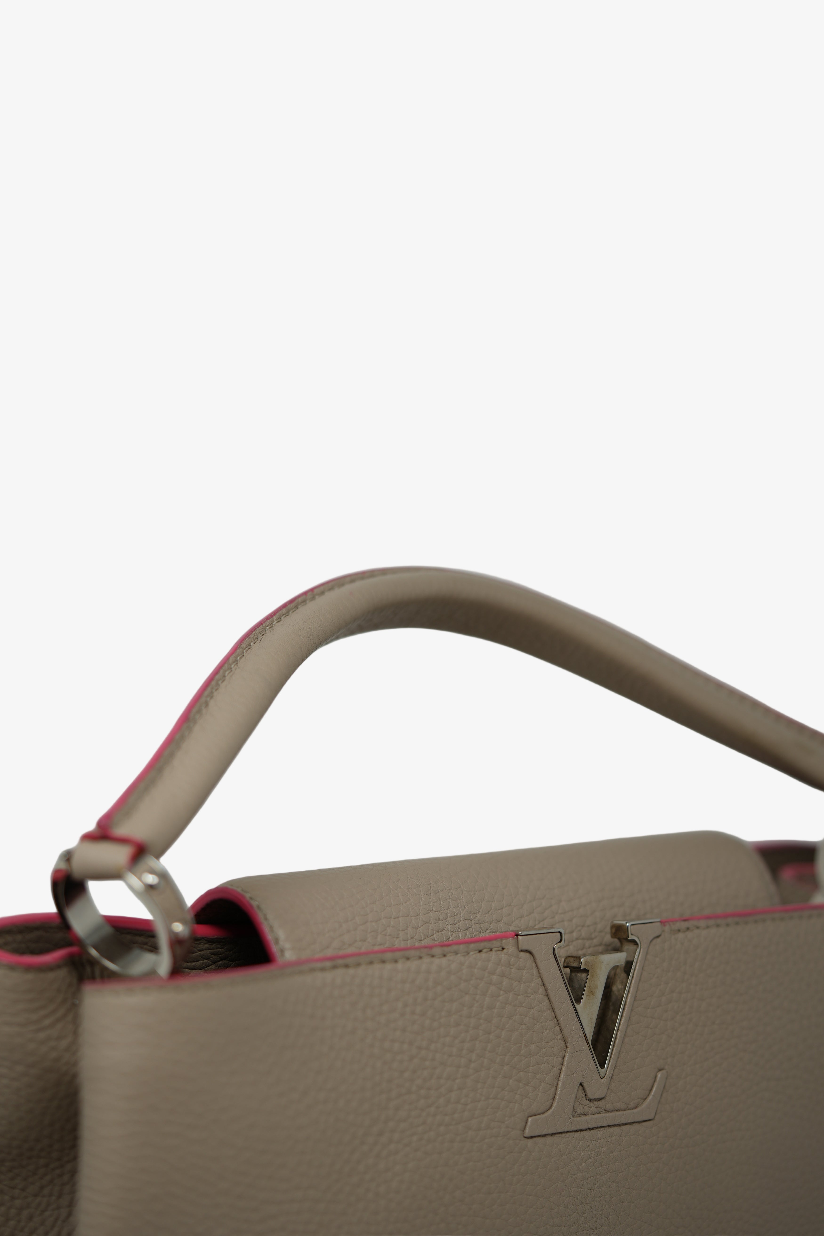 Louis Vuitton 2014 Beige Taurillon Leather Capucines MM Top Handle Bag