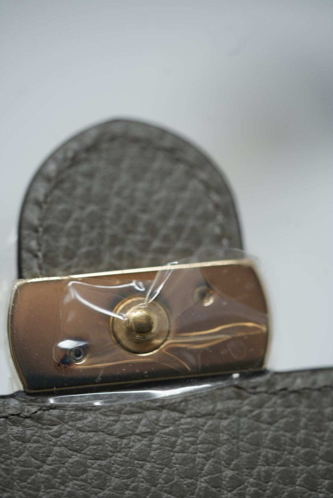 Gucci Grey Leather GG Wallet On Chain