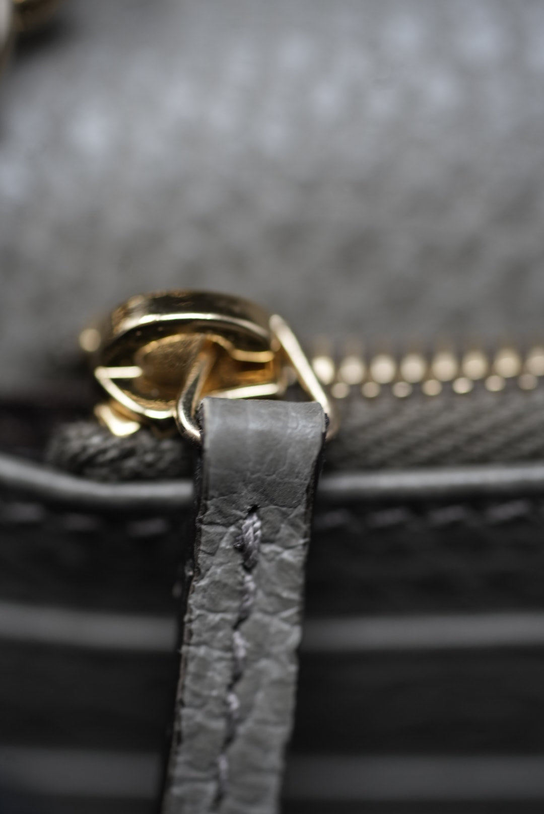 Gucci Grey Leather GG Wallet On Chain