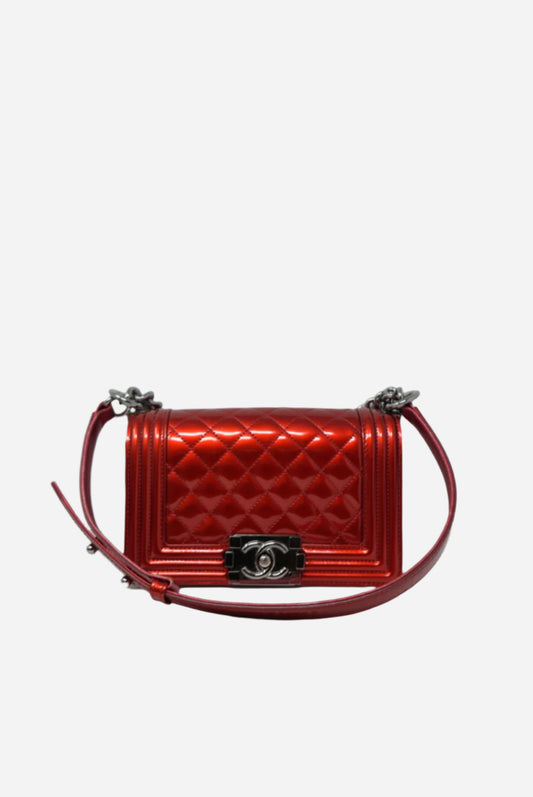 Pre-Owned Chanel 2014 Red Patent Boy Flap Bag