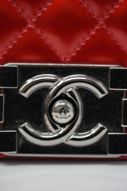 Pre-Owned Chanel 2014 Red Patent Boy Flap Bag