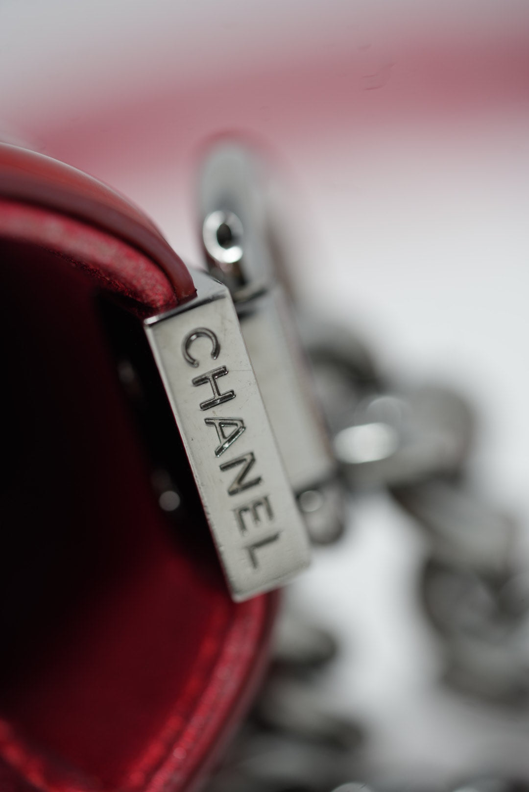 Pre-Owned Chanel 2014 Red Patent Boy Flap Bag