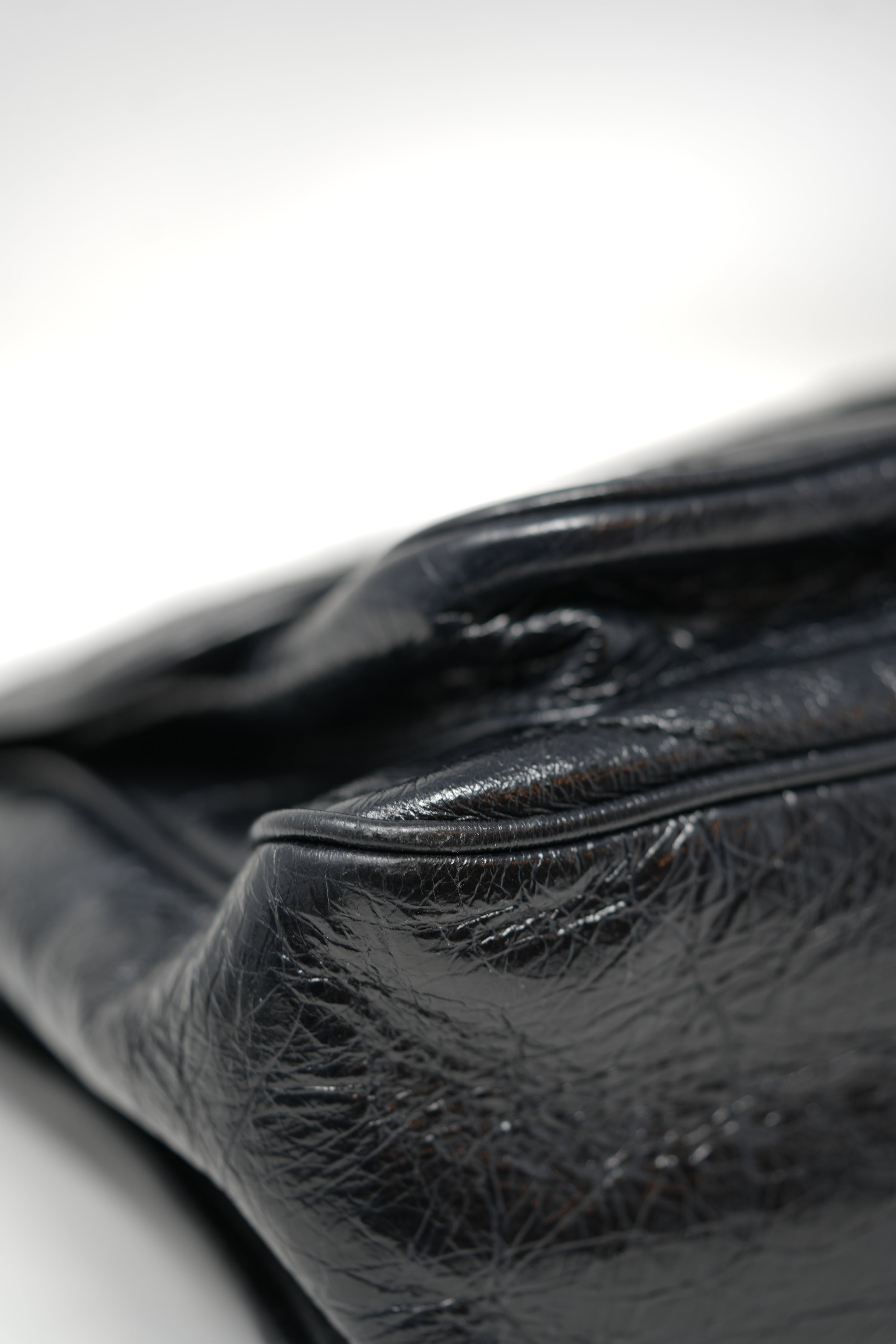 Saint Laurent Niki Handbag Medium