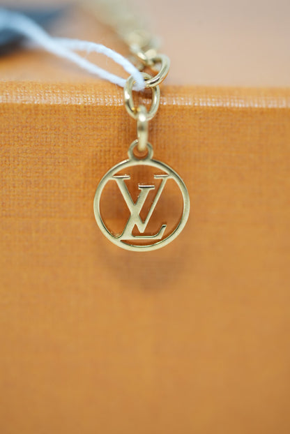Louis Vuitton Essential V Bracelet