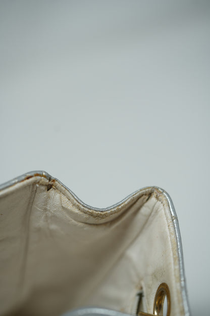 Pre-Owned Chanel 1986–1988 Silver Lambskin Quilted Shoulder Bag