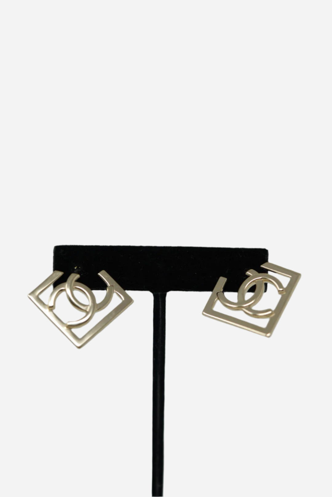 Pre-Owned Chanel 24C Square CC Earrings