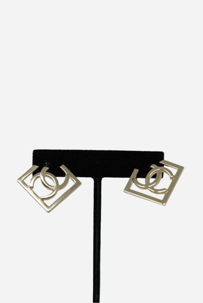 Pre-Owned Chanel 24C Square CC Earrings