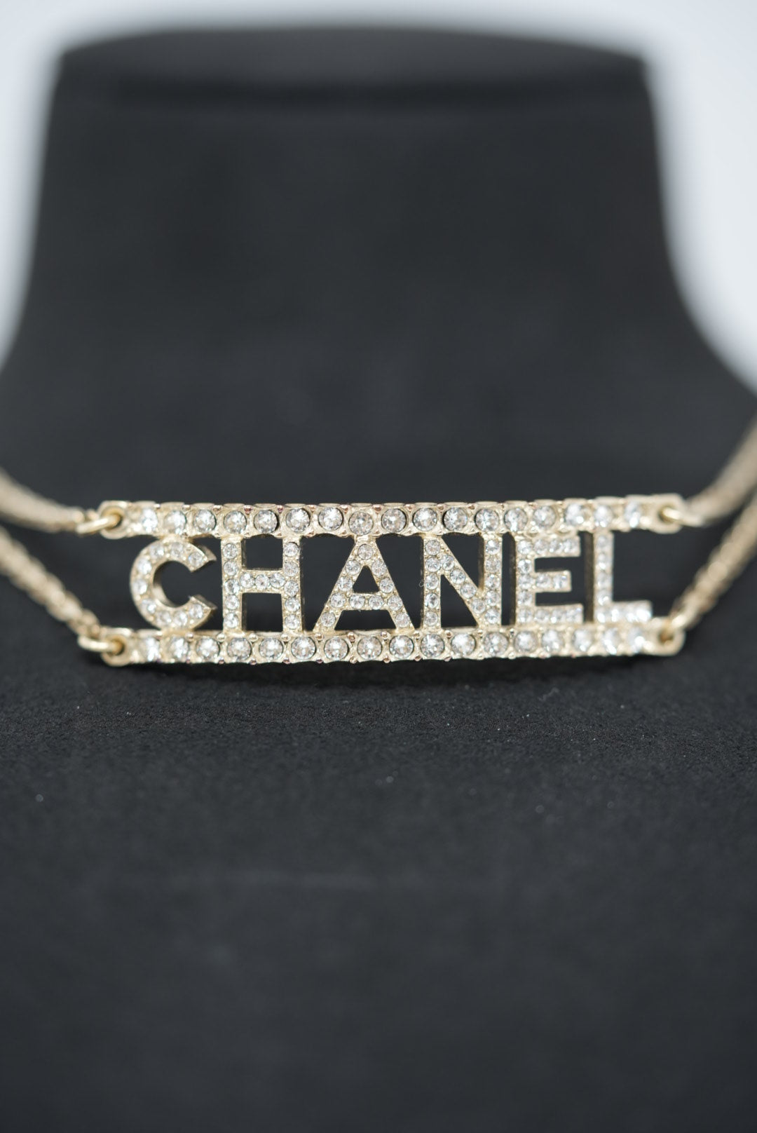 Pre-Owned Chanel CHANEL 2022 Rhinestone Double Chain Choker