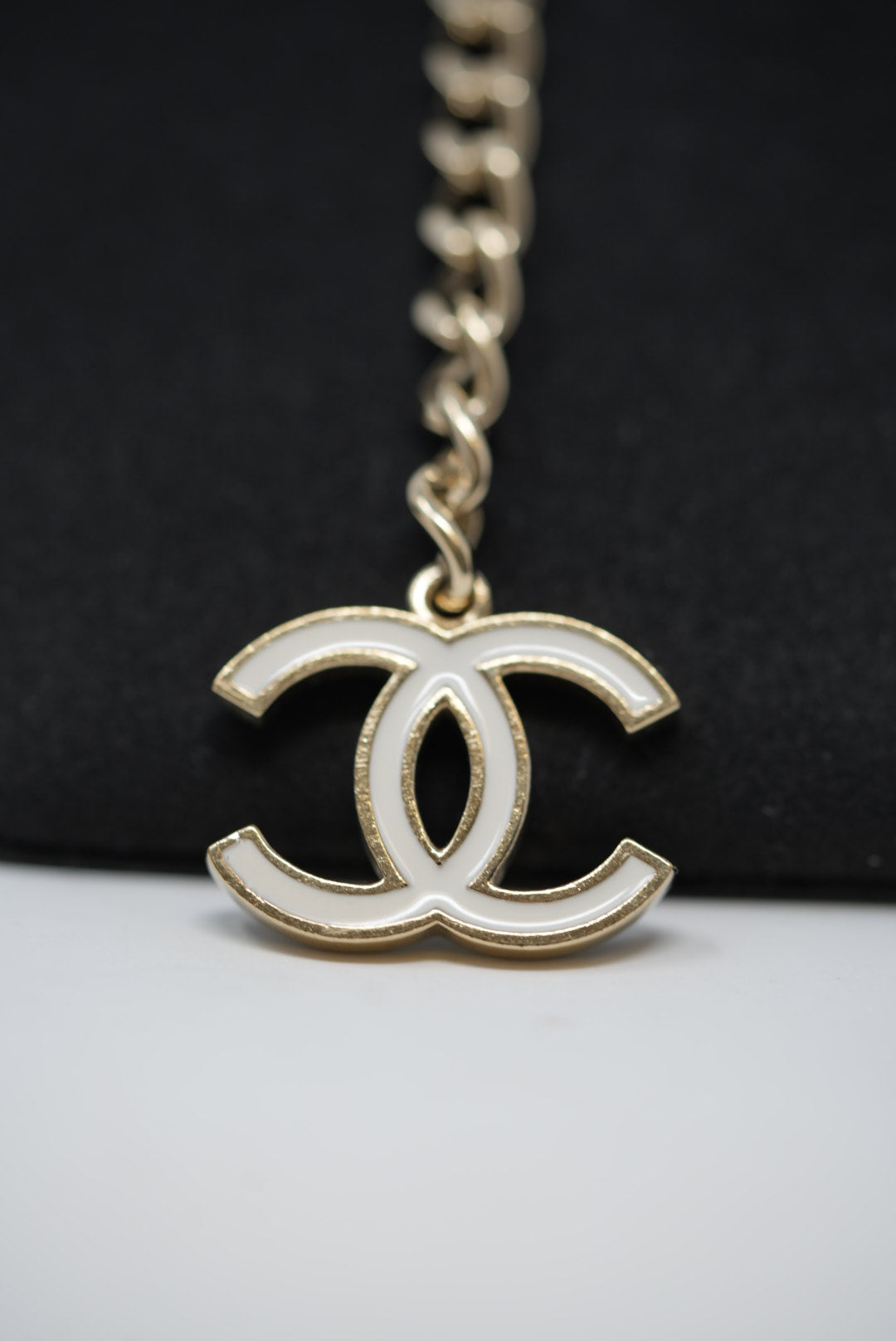 Pre-Owned Chanel CC Logo Chain Belt
