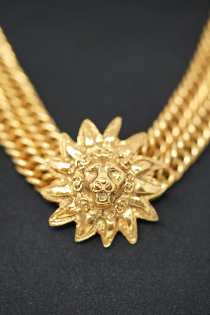Pre-Owned Chanel 90's Gold-Tone Lion Double Chain Choker